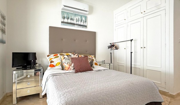 Återförsäljning - Villa -
Orihuela Costa - Costa Blanca