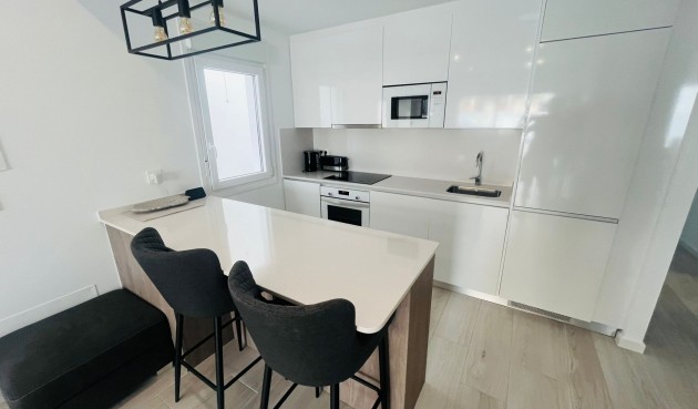 Återförsäljning - Villa -
Avileses - Inland