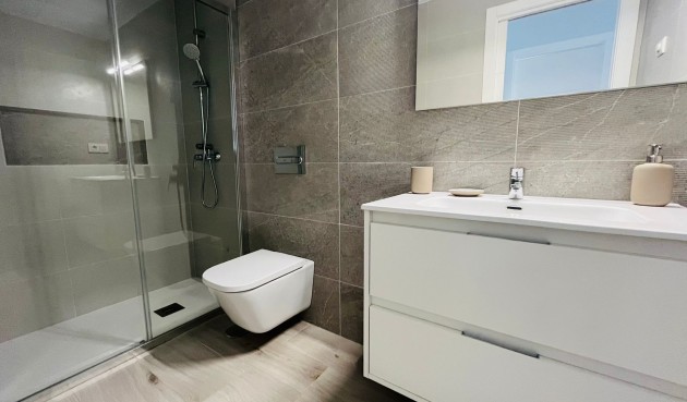 Återförsäljning - Villa -
Avileses - Inland