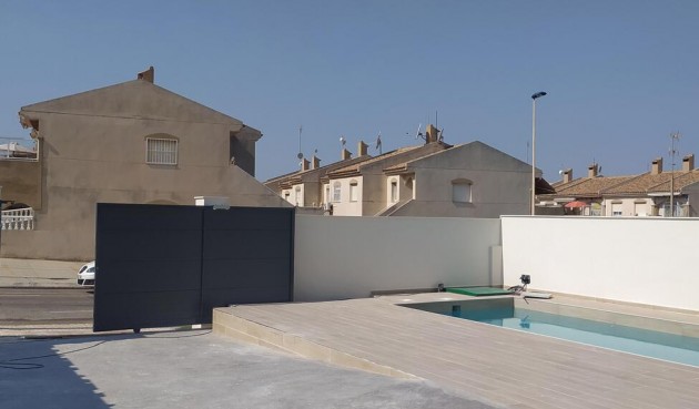 Resale - Villa Penthouse -
Torrevieja - aguas nuevas