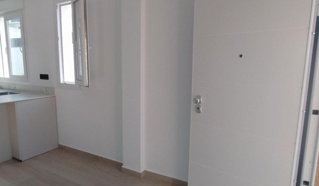 Resale - Villa Penthouse -
Torrevieja - aguas nuevas