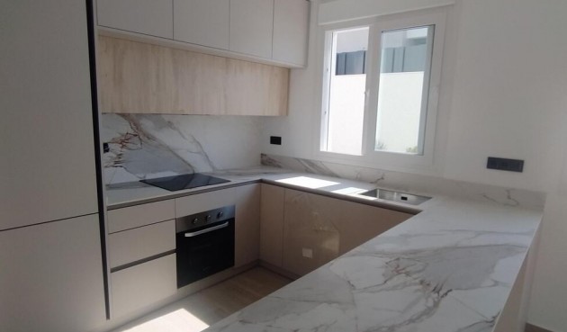 Resale - Villa Penthouse -
Torrevieja - aguas nuevas