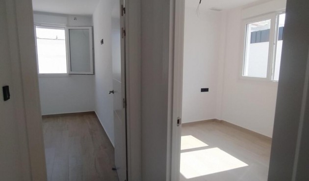 Resale - Villa Penthouse -
Torrevieja - aguas nuevas