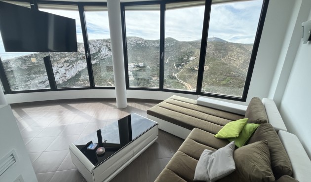 Återförsäljning - Villa -
Jávea - Costa Blanca