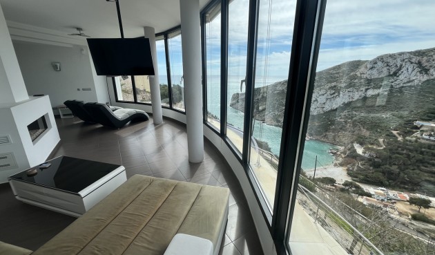 Återförsäljning - Villa -
Jávea - Costa Blanca