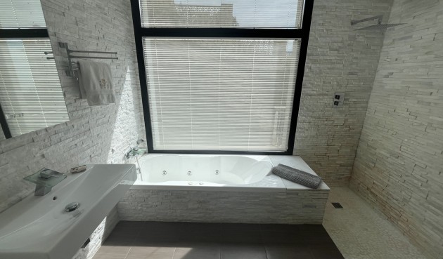 Återförsäljning - Villa -
Jávea - Costa Blanca