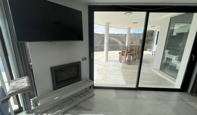 Återförsäljning - Villa -
Jávea - Costa Blanca