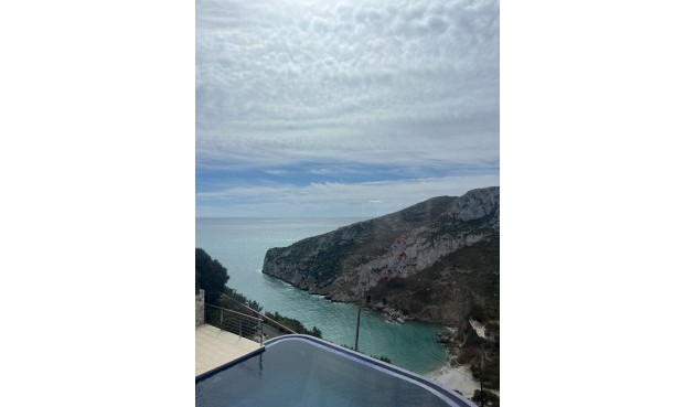 Återförsäljning - Villa -
Jávea - Costa Blanca