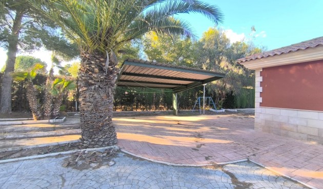 Resale - Villa -
Yecla - Inland