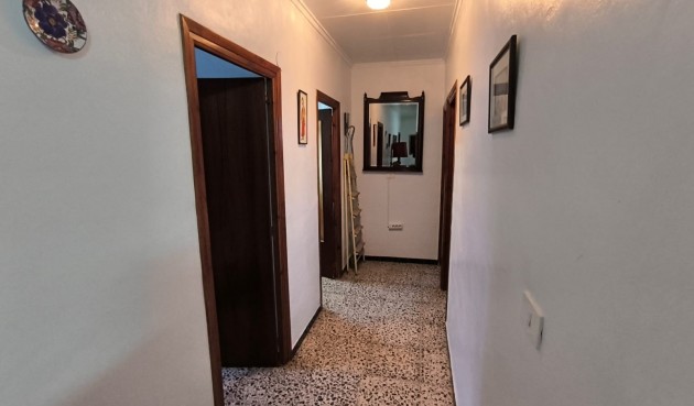 Resale - Villa -
Yecla - Inland