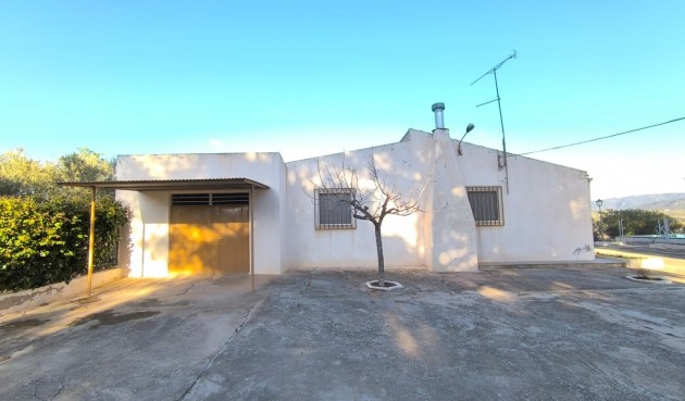 Resale - Villa -
Yecla - Inland