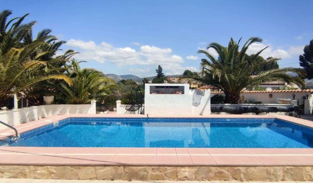 Resale - Villa -
Sax - Inland