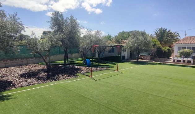 Resale - Villa -
Sax - Inland