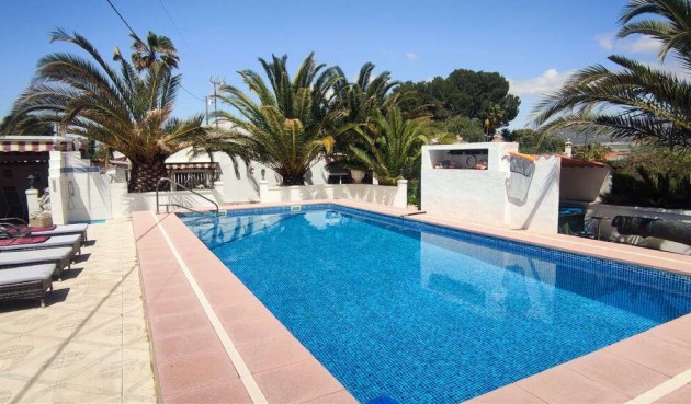 Resale - Villa -
Sax - Inland