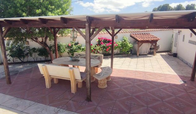 Resale - Villa -
Sax - Inland