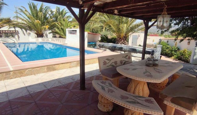 Resale - Villa -
Sax - Inland