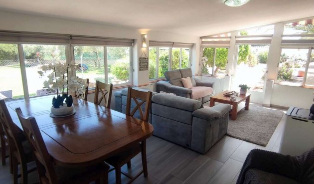 Resale - Villa -
Sax - Inland