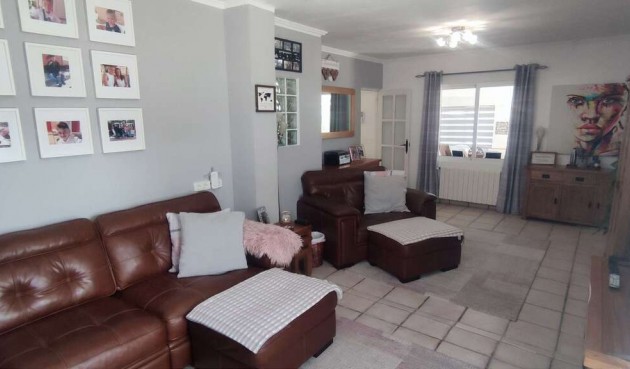 Resale - Villa -
Sax - Inland