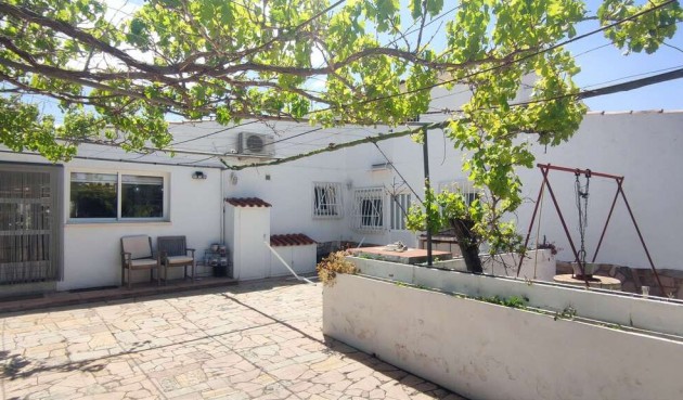 Resale - Villa -
Sax - Inland