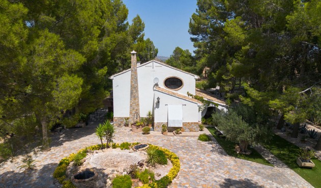 Återförsäljning - Villa -
Mula