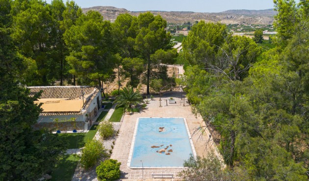 Återförsäljning - Villa -
Mula