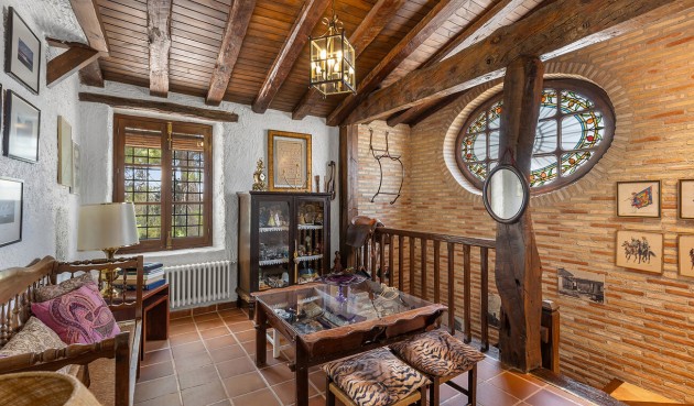 Återförsäljning - Villa -
Mula