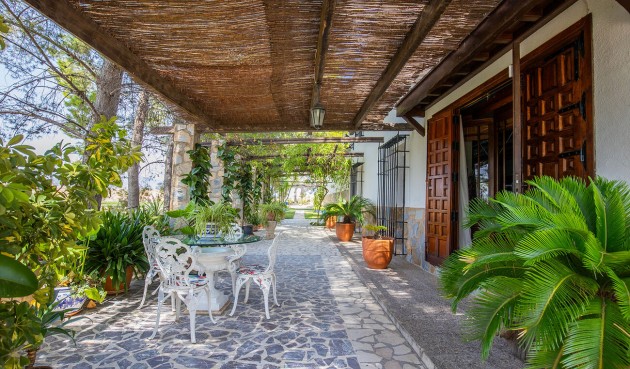 Återförsäljning - Villa -
Mula