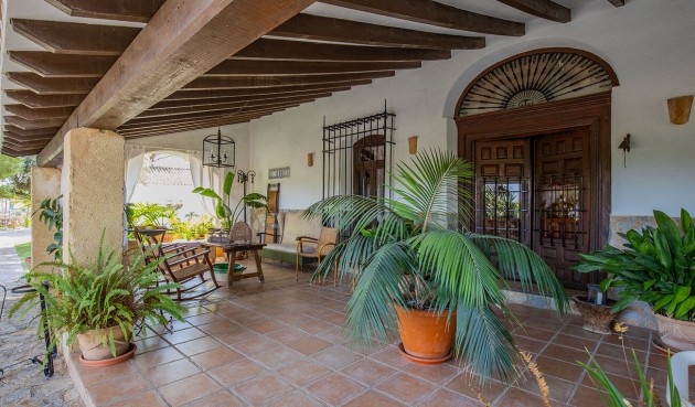 Återförsäljning - Villa -
Mula