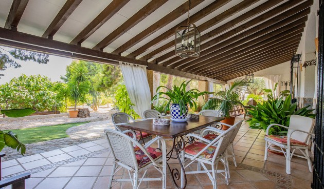 Återförsäljning - Villa -
Mula