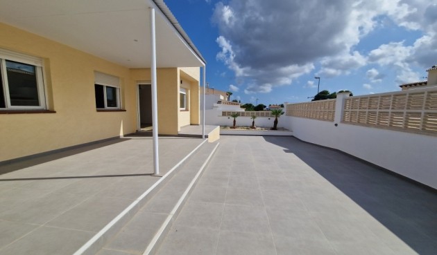 Resale - Villa -
La Nucía - Costa Blanca