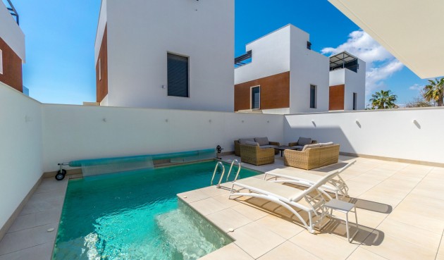 Resale - Villa -
Torre de la Horadada - Costa Blanca