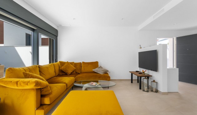 Resale - Villa -
Torre de la Horadada - Costa Blanca