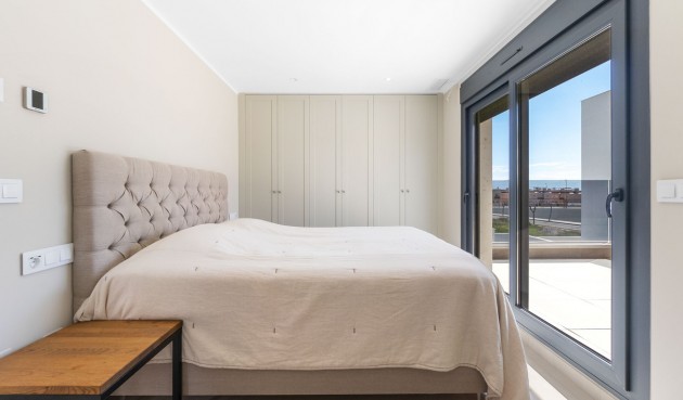 Resale - Villa -
Torre de la Horadada - Costa Blanca