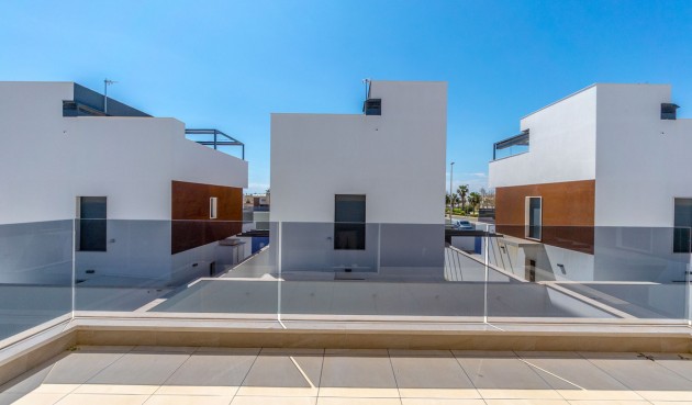 Resale - Villa -
Torre de la Horadada - Costa Blanca