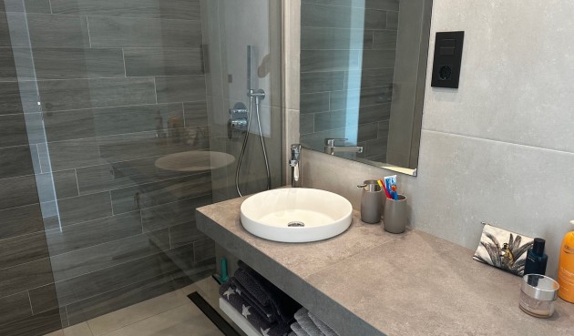 Resale - Penthouse Penthouse -
El Raso