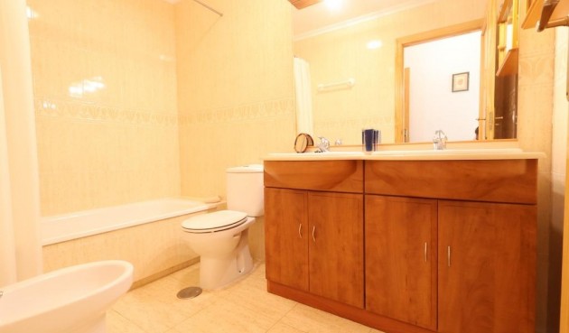 Brukt - Bungalow -
Orihuela Costa - Costa Blanca