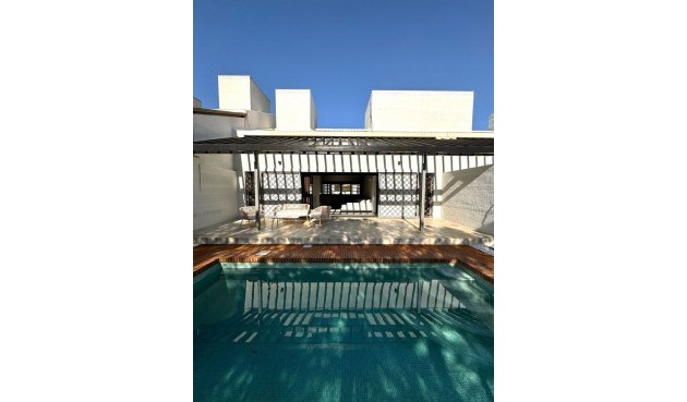 Resale - Villa -
Peraleja Golf - Inland