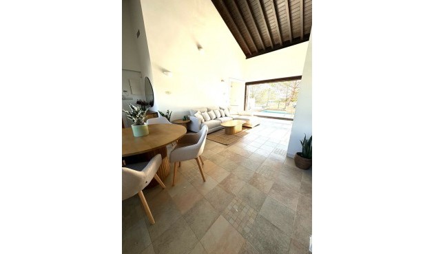 Resale - Villa -
Peraleja Golf - Inland