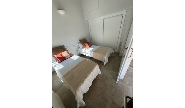 Resale - Villa -
Peraleja Golf - Inland