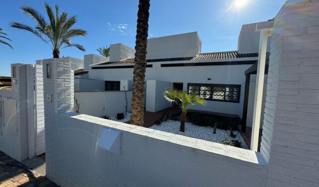 Resale - Villa -
Peraleja Golf - Inland