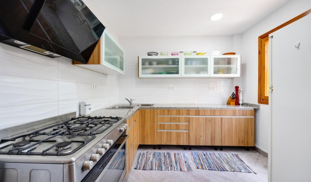 Resale - Bungalow -
Torrevieja - Torre La Mata