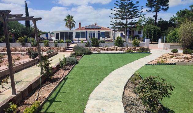 Resale - Villa -
Gea Y Truyols - Inland