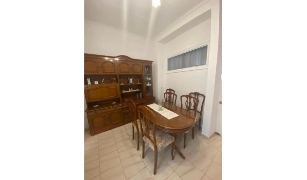 Brukt - Town House -
Torrevieja - Centro