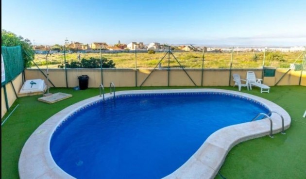 Resale - Semi Detached -
Torrevieja - aguas nuevas