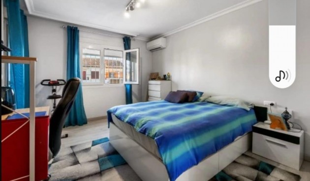 Resale - Semi Detached -
Torrevieja - aguas nuevas