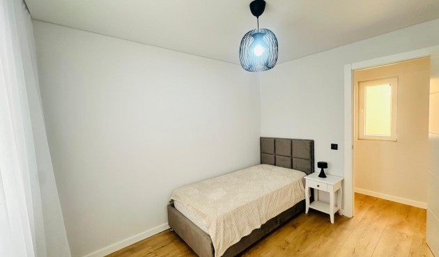 Återförsäljning - Apartment -
Torrevieja - Playa del Cura