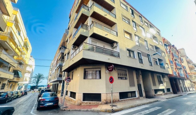 Återförsäljning - Apartment -
Torrevieja - Playa del Cura