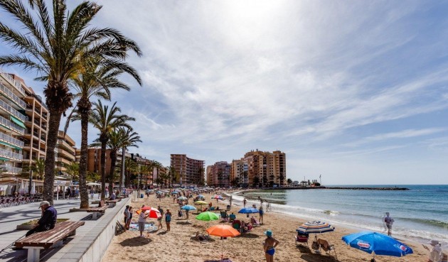 Återförsäljning - Apartment -
Torrevieja - Playa del Cura
