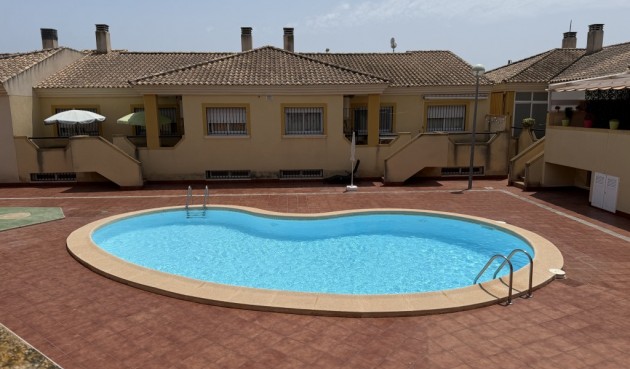 Återförsäljning - Bungalow -
La Puebla - Inland