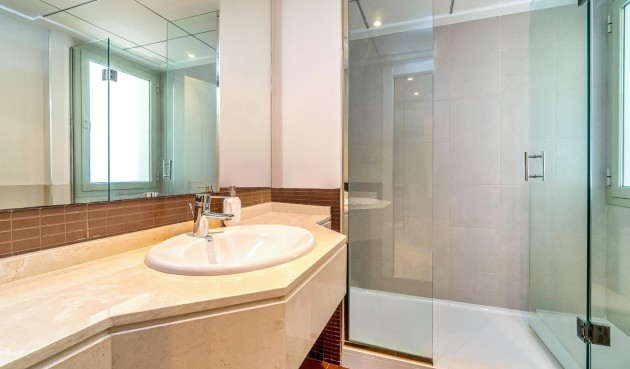 Resale - Villa -
Orihuela - Las Colinas Golf